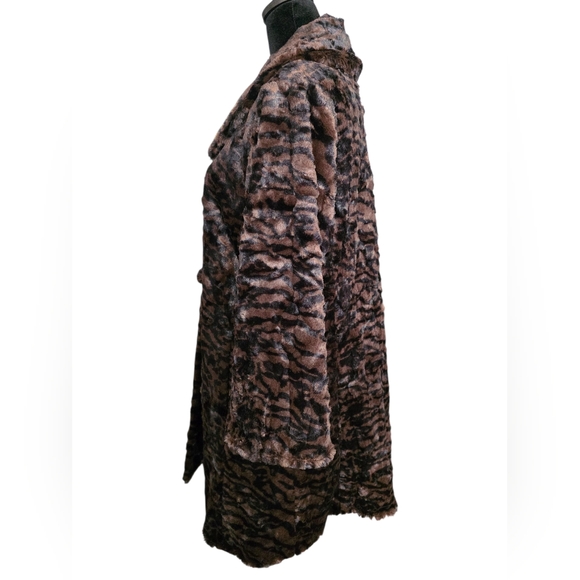 Cabi Faux Fur Minka Animal Print Coat Brown Black Medium Bracelet Length Sleeves - Picture 4 of 11